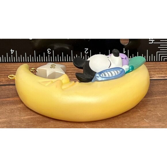 1999 HALLMARK KEEPSAKE ORNAMENT QXD4087 BABY MICKEY'S SWEET DREAMS MICKEY & CO. - Picture 5 of 6